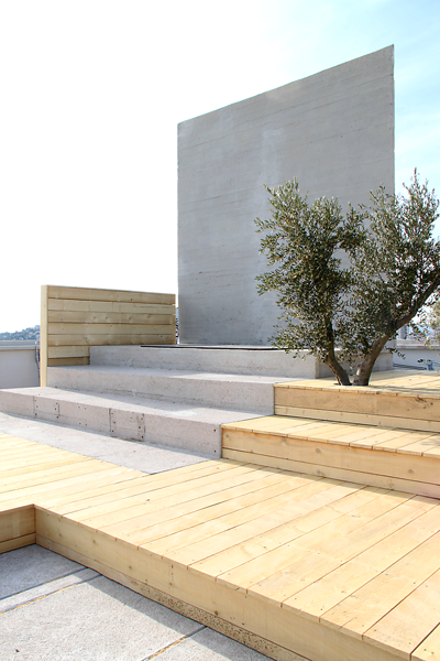 Le Monument, 2013 - Artiste Xavier Veilhan - Architectones, Unité d'habitation, Cité Radieuse, MAMO, Marseille, France - Photo Vincent Laganier 