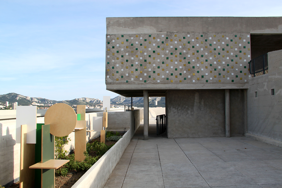 Les Arbres Stabiles, 2013 - Artiste Xavier Veilhan - Architectones, Unité d'habitation, Cité Radieuse, MAMO, Marseille, France - Photo Vincent Laganier