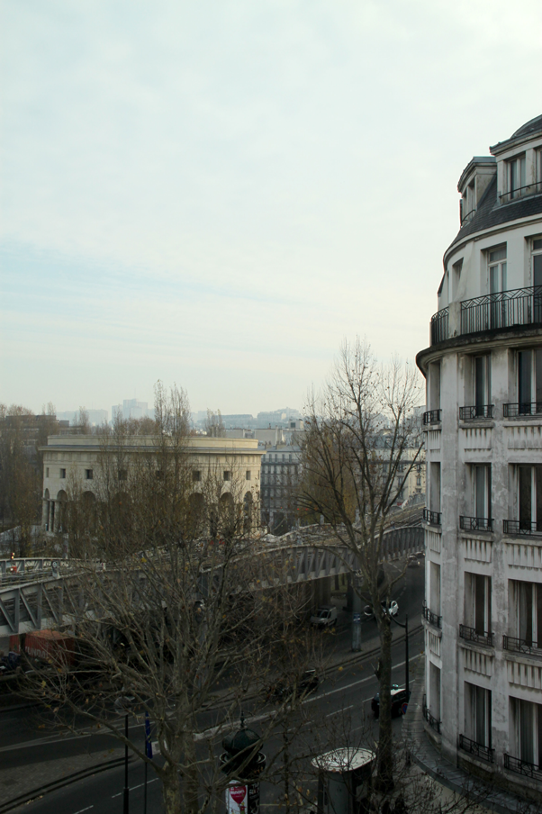 Façade Est, vue sur la rotonde Ledoux, logements sociaux, Paris, France - Fresh architectes - Photo Vincent Laganier