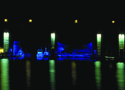 3-Nuit des Docks, Saint-Nazaire - Architecte de la deuxième guerre mondiale - Plasticien Yann Kersalé - Photo Vincent Laganier