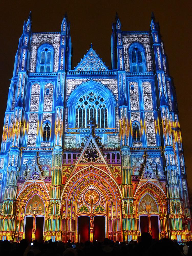 14 Son et lumiere - Illumi Nantes - Facade de la Cathedrale - Peinture Yann Thomas - Images Spectaculaires © Vincent Laganier