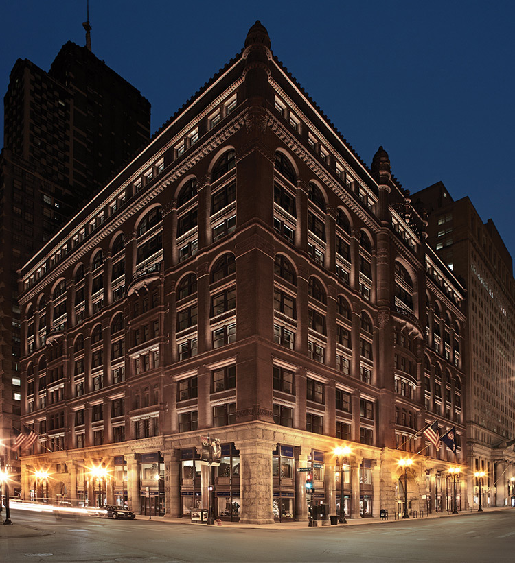 The-Rookery-Chicago-Etats-Unis-1-Prix-de-eclairage-exterieur-architectural-Trophees-Lamp-2013