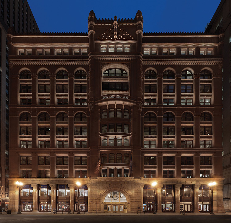 The-Rookery-Chicago-Etats-Unis-2-Prix-de-eclairage-exterieur-architectural-Trophees-Lamp-2013