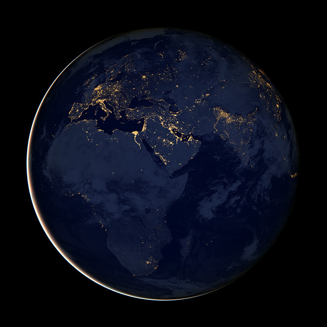 Globe terrestre et ville lumière nocturne en Afrique - Photo : NASA