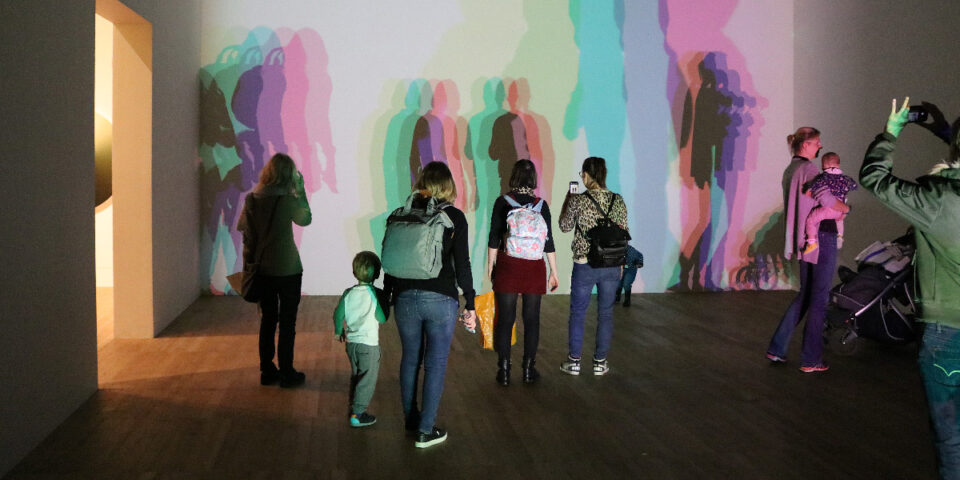 Your uncertain shadow (colour), Olafur Eliasson, 2010 - Ton ombre incertaine © Vincent Laganier